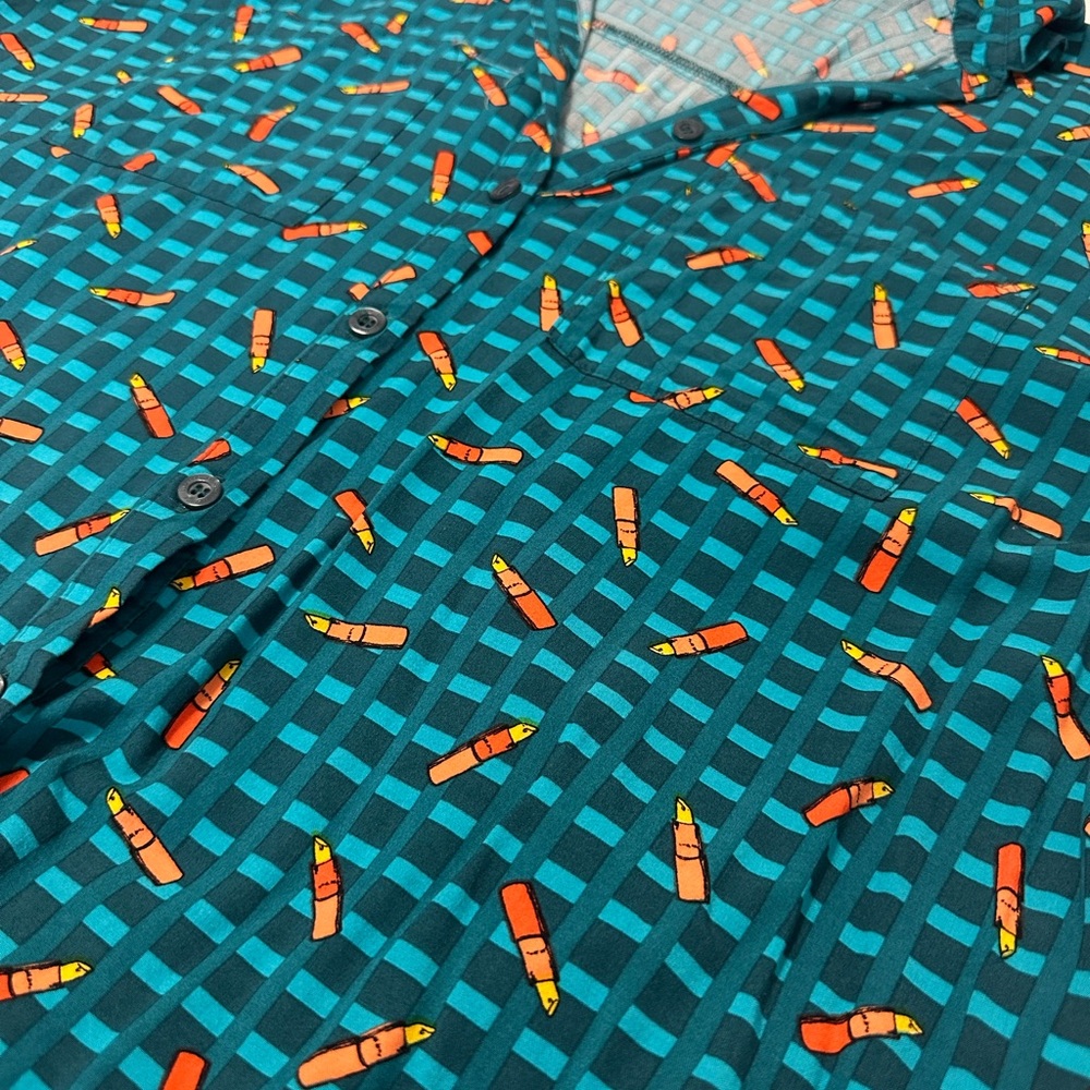 LuLaRoe Fountain Pen Women’s Blouse. Small.